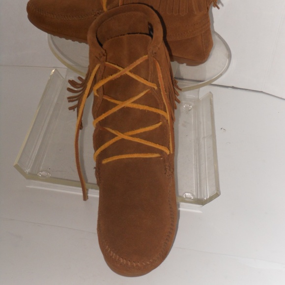 MINNETONKA ANKLE BOOTS SIZE 8 MEDIUM - Picture 5 of 5